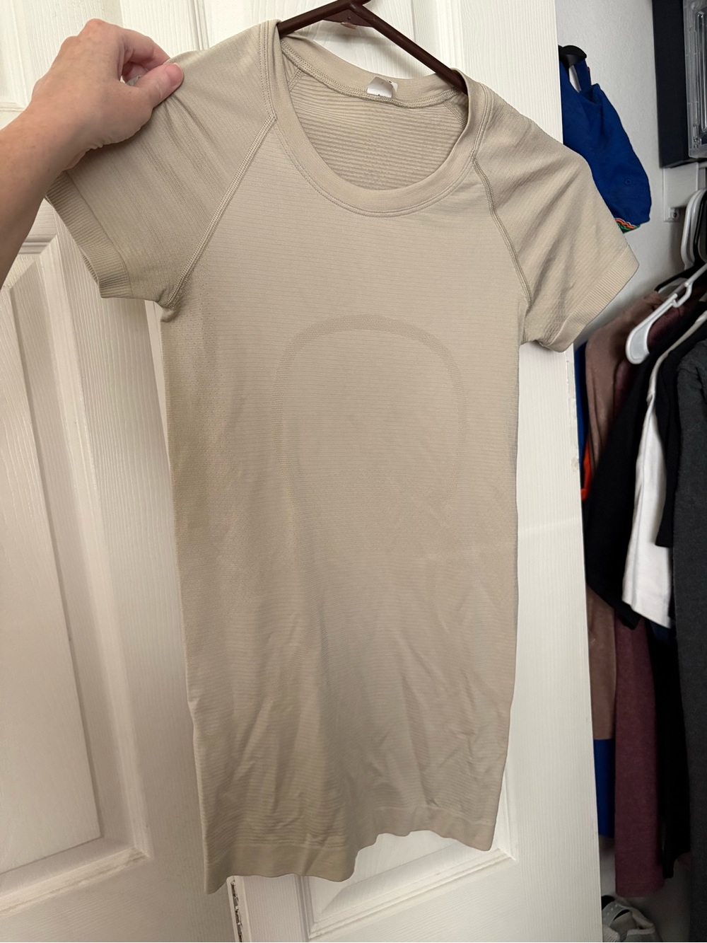 Lululemon Swiftly Tech hip length
